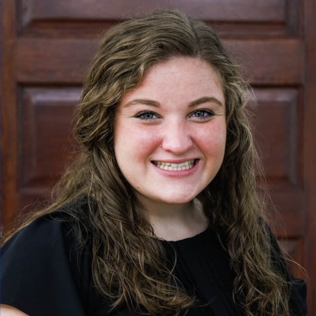 Amber Dotson headshot