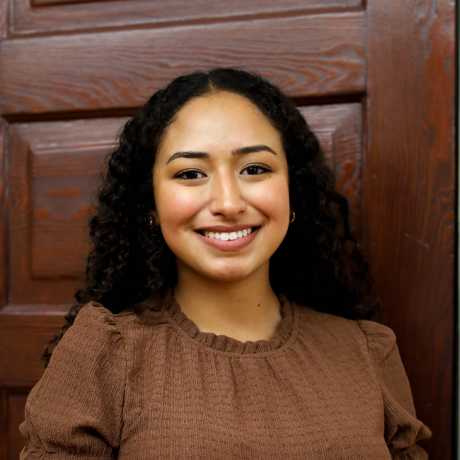 Ary Gomez headshot
