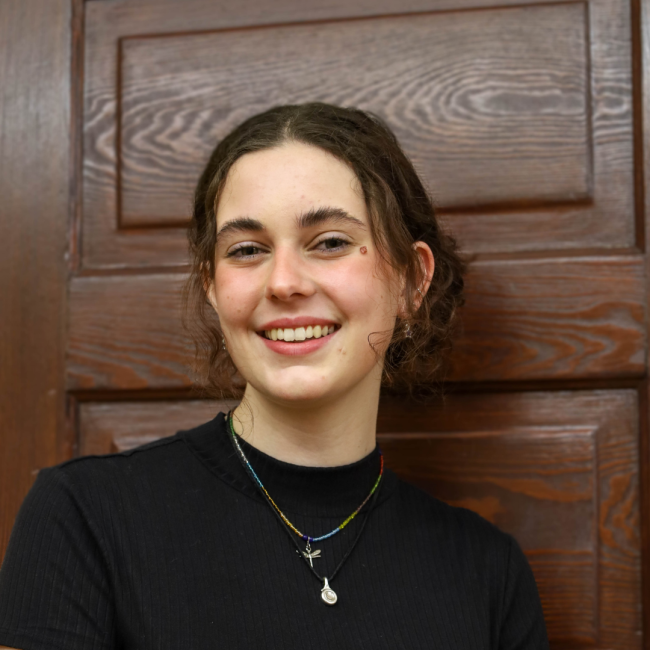 Callie Dickman headshot