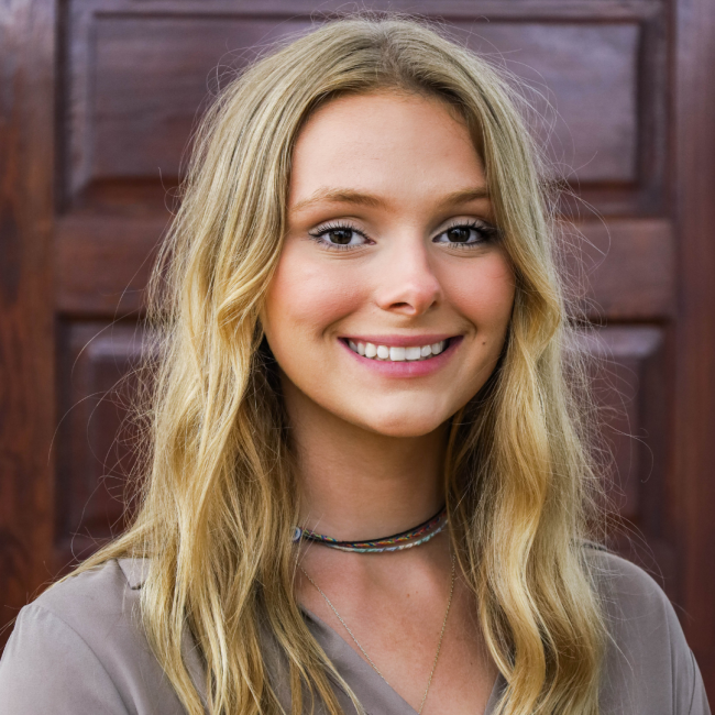 Haley Roberts headshot