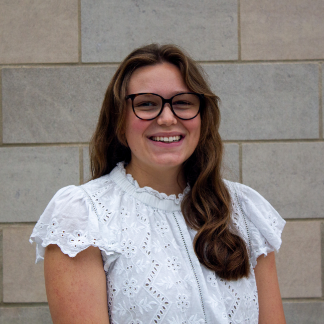 Portrait photo of Guinevere Weiker