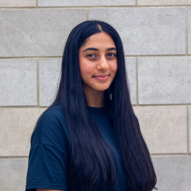Portrait photo of Shayna Bassi